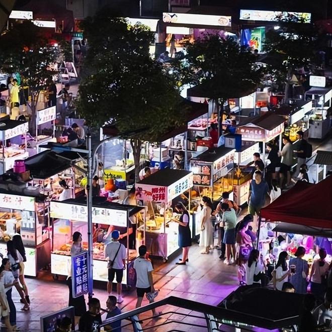 的美味本地人都习以为常游客看来十分怪异pg电子免费模拟器广西夜市中最具特色(图4) 的美味本地人都习以为常游客看来十分怪异pg电子免费模拟器广西夜市中最具特色(图4)