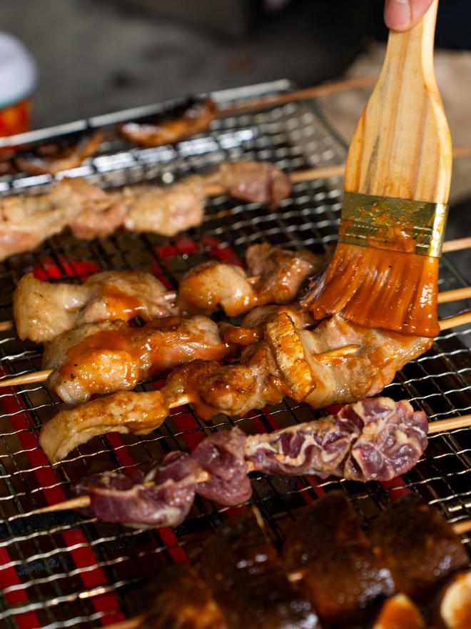 的美味本地人都习以为常游客看来十分怪异pg电子免费模拟器广西夜市中最具特色(图8) 的美味本地人都习以为常游客看来十分怪异pg电子免费模拟器广西夜市中最具特色(图8)