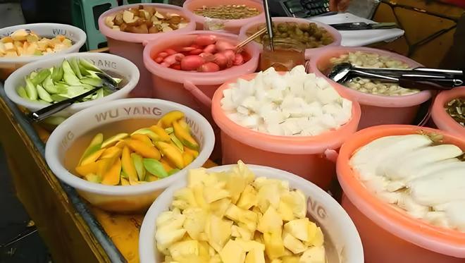 的美味本地人都习以为常游客看来十分怪异pg电子免费模拟器广西夜市中最具特色(图11) 的美味本地人都习以为常游客看来十分怪异pg电子免费模拟器广西夜市中最具特色(图11)